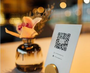 qr code on restaurant table